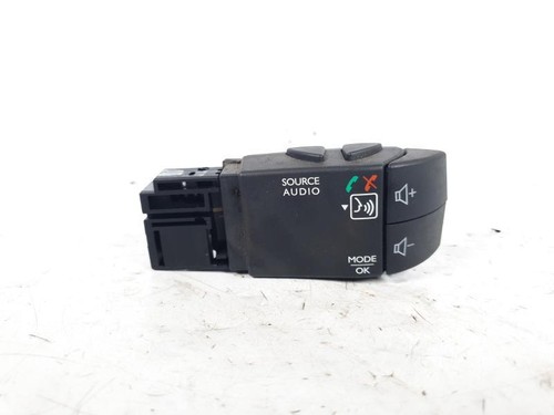 8200950420 radio dacia duster - 8200950420,